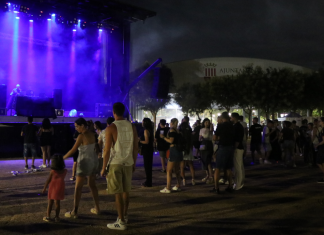 Albal suspende las discomóviles de las Fiestas de Santa Ana por una reyerta multitudinaria