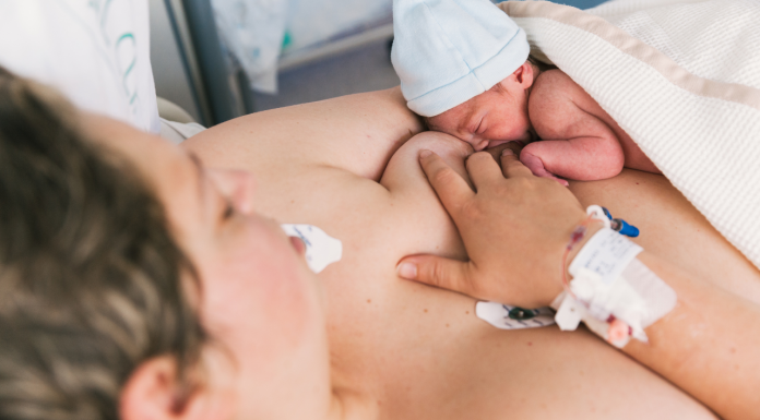 España cambia el permiso de maternidad y paternidad: todas las claves de los nuevos permisos parentales España cambia el permiso de maternidad y paternidad: todas las claves de los nuevos permisos parentales