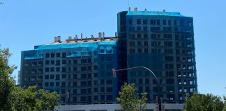 Comienzan las obras de rehabilitación del edificio calcinado de Campanar