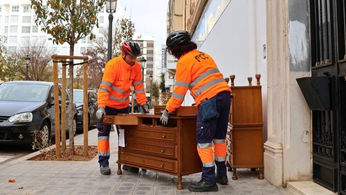 0816 VLCNETA_FCC_RECOGIDA MUEBLES_1