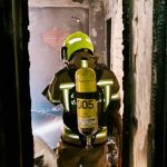 Esto es lo que se encuentran los bomberos en una casa incendiada cerca de Primado Reig