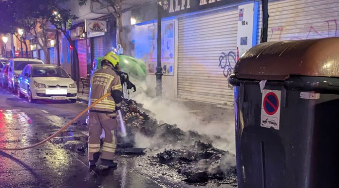 Queman 3 contenedores en Orriols