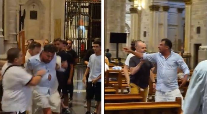 Pelea dentro de la Catedral con un hombre gritando que sale a patadas del templo