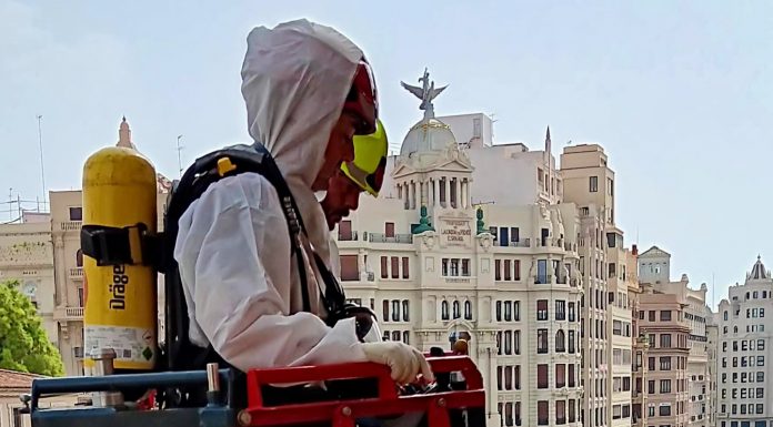 Encuentran muerta a una persona en una vivienda de la calle Xàtiva