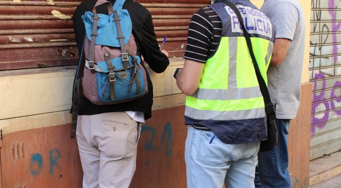 La Policía detiene a cinco implicados en un robo de 23.000 euros con violencia en una discoteca de la Malvarrosa