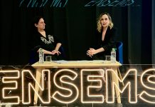 Pilar Tébar, secretaría autonómica de Cultura junto con Beatriz Traver durante la presentación de Ensems / GVA