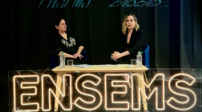 Ensems 2025: Conciertos, fiestas en la calle y el destrozo de un piano en el centro de Valencia Pilar Tébar, secretaría autonómica de Cultura junto con Beatriz Traver durante la presentación de Ensems / GVA