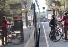 Metrovalencia permitirá viajar con hasta cuatro bicicletas en tramos de superficie todos los días