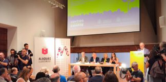 Torres presentando el visor de los municipios afectados por la DANA