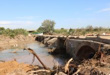 Puente histórico de Quart de Poblet, días después del paso de la DANA