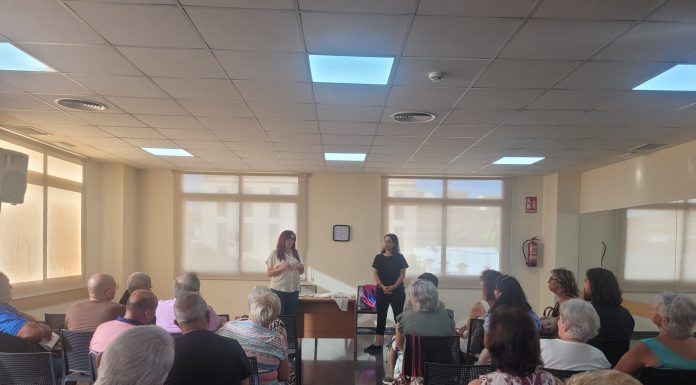 Benetússer organitza una acció d’art públic d’homenatge a les víctimes de la riuada 7televalencia Reunión informativa proyecto artístico homenaje riada Benetússer