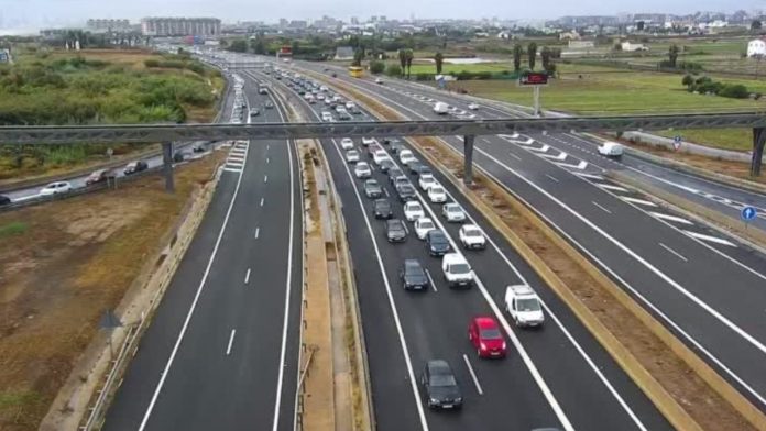 Tráfico por las lluvias de la V-21 a su paso por Alboraya. DGT