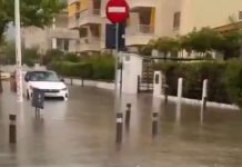 Graves inundaciones en Gandia: calles anegadas, cortes de luz y garajes inundados Calles de Gandia anegadas por el temporal
