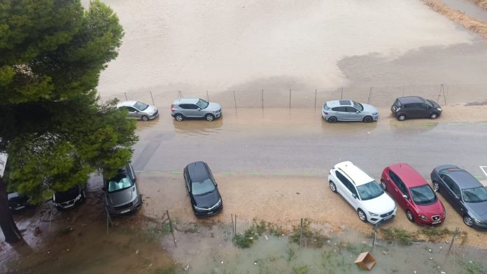 Las lluvias anegan calles de diferentes municipios