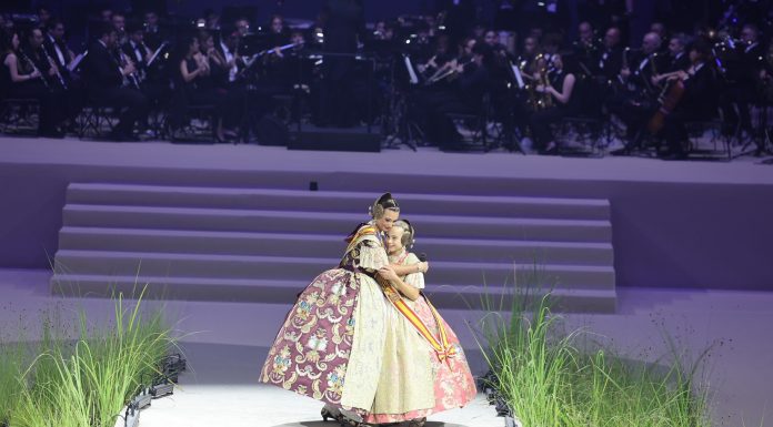 Emotiva despedida de Berta y Lucía, FFMMV 2025