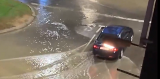 Una tromba de agua inunda Manises y Aldaia