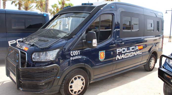 Detenido en València un hombre tras atracar nueve comercios con un cuchillo a plena luz del día