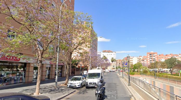 Muere un motorista tras invadir el sentido contrario en El Cabanyal