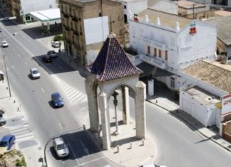 Cruz Cubierta con la discoteca a la derecha