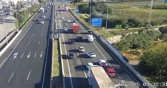 7televalencia tráfico catarroja atasco Tráfico poco fluido en la V-36 a su paso por Catarroja