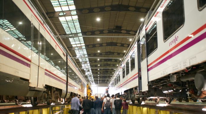 Así mantienen los trenes de cercanías y media distancia de Valencia
