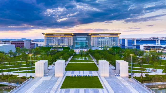 7TeleValencia - UPV en China La UPV abre en Asia: así es el campus de la universidad valenciana en China