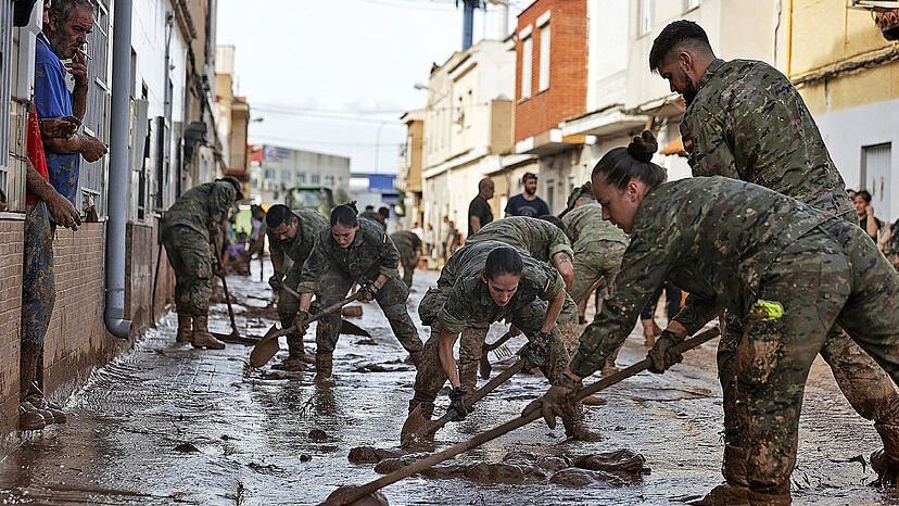 Fuerzas Armadas durante la DANA Fuerzas Armadas durante la DANA