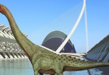 El dinosaurio más grande del mundo llega al cauce del Túria