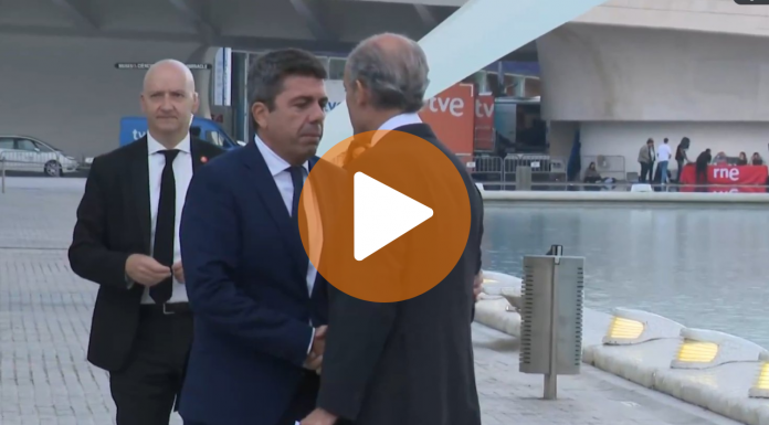 VÍDEO | Inesperado encuentro entre Mazón y Camps en el funeral de Estado VÍDEO | Inesperado encuentro entre Mazón y Camps en el funeral de Estado