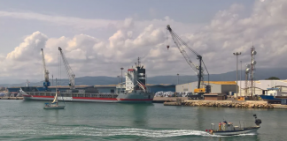 Muere una joven tras caer con el coche al agua en el puerto de Gandia y detienen a la conductora