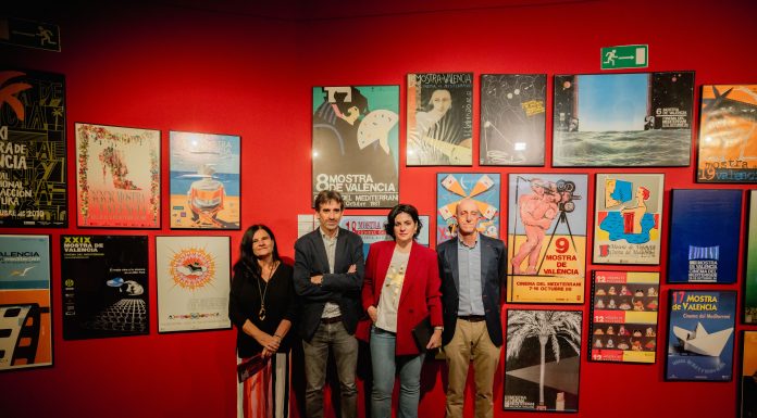 La Mostra de València celebra su 40 aniversario con una gran exposición y un ciclo que recupera sus Palmeras de Oro Mostra de València celebra su 40 aniversario con una gran exposición y un ciclo que recupera sus Palmeras de Oro