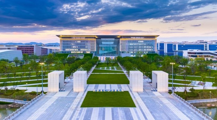 La UPV presenta un nuevo máster dual que se cursará entre Valencia y China La UPV presenta un nuevo máster dual que se cursará entre Valencia y China