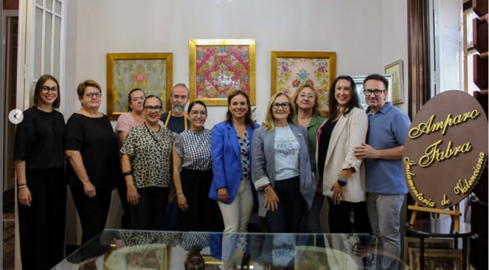 Amparo Fabra confeccionará los trajes de la corte infantil 2026 tras la renuncia de Fabuel