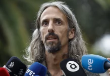 Juan Bordera (Compromís) volvería “mañana” a la flotilla pese a ser «una pesadilla» A pesar de todo lo vivido Bordera volvería “Mañana” a la flotilla