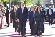 El Rey Felipe VI llega a la Lonja de València para los premios Rei Jaume I