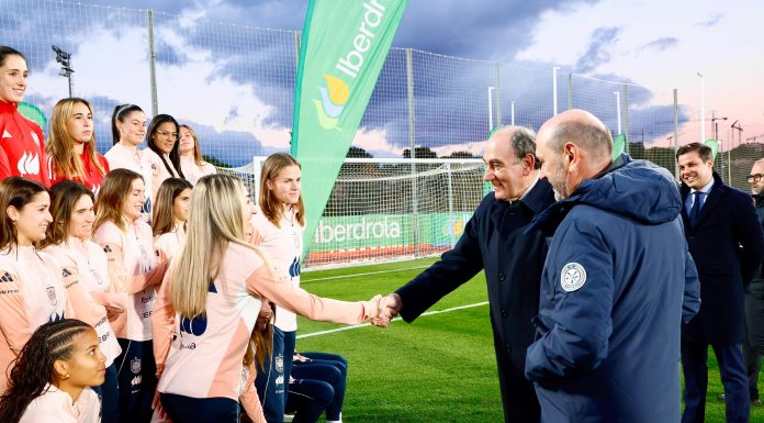 Iberdrola renueva su impulso al fútbol femenino hasta 2030