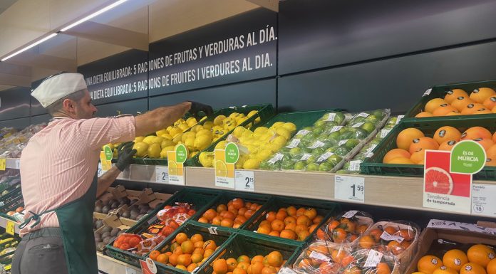 Consum refuerza su apuesta por los cítricos valencianos e impulsa la recuperación de las «naranjas rojas»