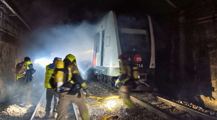 Metrovalencia simula un incendio en el trayecto de Ángel Guimerà a Plaça Espanya