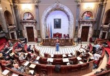 Mayores inversiones y bajada de impuestos: València aprueba el presupuesto municipal Pleno de aprobación de presupuestos