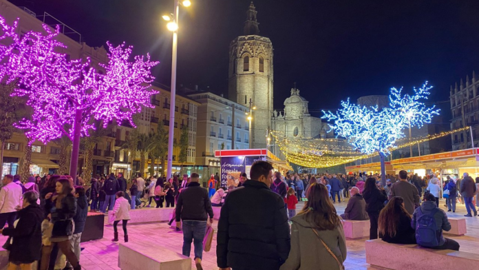 7televalencia-navidad Valencia prepara una Navidad con más luz y nueva decoración