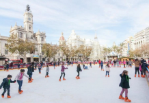 València pone fecha para disfrutar de la pista de patinaje y el tiovivo de la Plaza del Ayuntamiento