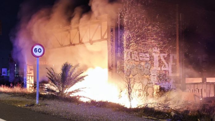 7televalencia incendio vinival alboraia Incendio en Vinival. Policía Local Alboraia