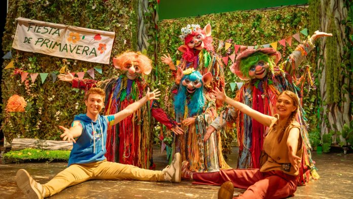 7TeleValencia - Hansel y Gretel rambleta Rambleta presenta el musical de Hansel y Gretel