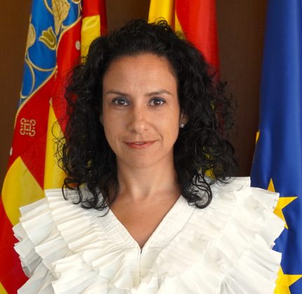 Elena Albalat, Consellera de Servicios Sociales, Familia e Infancia