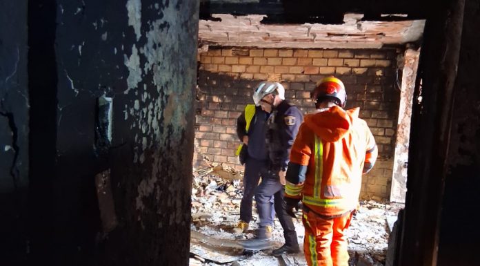 Un incendio deja 16 intoxicados y un perro fallecido en Alaquàs