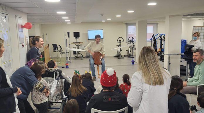 La música navideña llega a los pacientes del hospital Consuelo