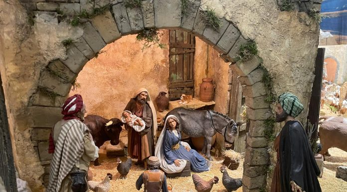 Alrededor de 1.500 personas visitan el Belén monumental del Ayuntamiento