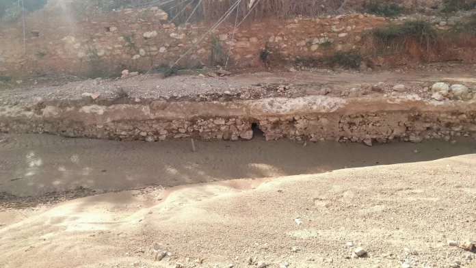 7TeleValencia - Acequia medieval Torrent Aflora un tramo de 120 metros de la acequia medieval del Reg Mil·lenari del Barranco de l’Horteta en Torrent tras la DANA