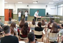 El Hospital Vithas Valencia Turia forma a 600 estudiantes del IES Campanar en técnicas de reanimación cardiopulmonar El Hospital Vithas Valencia Turia forma a 600 estudiantes del IES Campanar en técnicas de reanimación cardiopulmonar