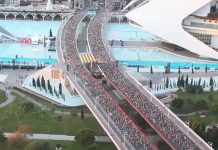 Así se ha vivido la espectacular salida del Maratón de Valencia con la senyera de fondo